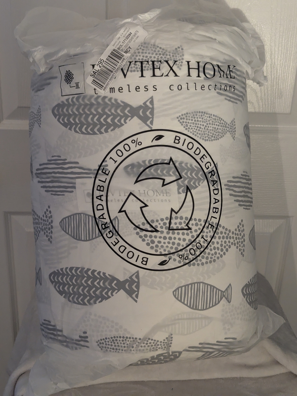 Levtex Home Bakio Reversible King Comforter Set Coastal Fish NWT